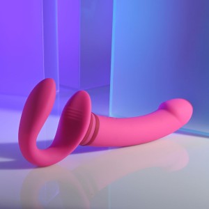 Gender X Sharing Is Caring Strapless Dildo - Pink